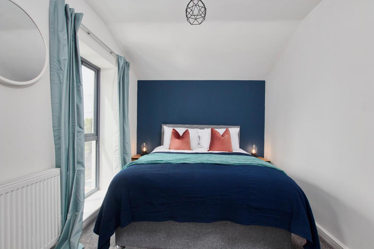 Fabulous 5 Bed House W Parking Villa Manchester Ngoại thất bức ảnh